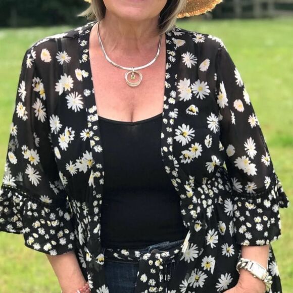 CAbi Daisy Print 2 Piece Dress/Topper/Duster Black & White M Limited-Edition - Picture 10 of 14